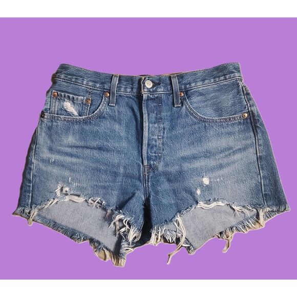 Levi's 501 Women's Distressed Denim Shorts W28 100% Cotton Boho 90s Y2K Street - Picture 1 of 10